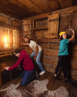 ESCAPE ROOM 〰️ In our exciting puzzle rooms, you’ll be “locked in” for 60 minutes of non-stop fun! Can you break the code and escape before time runs out? 🕵️⏳  Tag your friends in this post who are ready for an unforgettable adventure together!  𝚠𝚠𝚠.𝚋𝚘𝚊𝚣𝚊𝚍𝚟𝚎𝚗𝚝𝚞𝚛𝚎𝚜.𝚌𝚘𝚖
𝚒𝚗𝚏𝚘@𝚋𝚘𝚊𝚣𝚊𝚍𝚟𝚎𝚗𝚝𝚞𝚛𝚎𝚜.𝚌𝚘𝚖
+𝟹𝟻𝟷 𝟿𝟹𝟺 𝟾𝟹𝟹 𝟻𝟸𝟸  #boazadventures #carvoeiro #qualitytime #familymoments #familylife #timetogether #coastline #escaperoom #algarve #scaperoom #visitportugal #beachvibes #adventures #activities #rentalcar #summerholidays #cavestours #sealife ⁣#ecofriendlyliving #travellovers #sustainableliving #groupactivity  #portugallovers #nearthesea #neartheocean #nearthecity #holidays2025