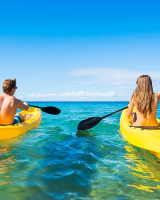 KAYAKING 〰️ Starting from Benagil you will head towards the Benagil Cave, passing several small caved and deserted beaches towards Marinha beach. 🛶

You also have the option of renting the kayak to explore for yourself (also starting in Benagil).

Our prices:
❊ Sunset/Sunrise Guided Kayak tour (2 hours) – € 40 per person
❊ Self-guided Kayak tour (1,5 hours) – € 25 per person

Book your adventure with us! ☺️

𝚠𝚠𝚠.𝚋𝚘𝚊𝚣𝚊𝚍𝚟𝚎𝚗𝚝𝚞𝚛𝚎𝚜.𝚌𝚘𝚖
𝚒𝚗𝚏𝚘@𝚋𝚘𝚊𝚣𝚊𝚍𝚟𝚎𝚗𝚝𝚞𝚛𝚎𝚜.𝚌𝚘𝚖
+𝟹𝟻𝟷 𝟿𝟹𝟺 𝟾𝟹𝟹 𝟻𝟸𝟸

#boazadventures #carvoeiro #qualitytime #familymoments #familylife #kayak #coastline #kayaking #algarve #benagil #visitportugal #beachvibes #adventures #activities #rentalcar #summerholidays #cavestours #sealife ⁣#ecofriendlyliving #travellovers #sustainableliving #wanderlust #portugallovers #holidays2025