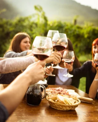 WINE EXPLORERS TOURS 〰️ Embark on a wine tour in Carvoeiro, where you can savour exquisite local wines, explore stunning vineyards, and immerse yourself in the rich flavours of the Algarve. 🍇🍷

The tours are available from Tuesday until Friday, starting at 4pm and lasts around 1 hour.

Visit our website for more info about the tours and prices. ✨

𝚠𝚠𝚠.𝚋𝚘𝚊𝚣𝚊𝚍𝚟𝚎𝚗𝚝𝚞𝚛𝚎𝚜.𝚌𝚘𝚖
𝚒𝚗𝚏𝚘@𝚋𝚘𝚊𝚣𝚊𝚍𝚟𝚎𝚗𝚝𝚞𝚛𝚎𝚜.𝚌𝚘𝚖
+𝟹𝟻𝟷 𝟿𝟹𝟺 𝟾𝟹𝟹 𝟻𝟸𝟸

#boazadventures #carvoeiro #qualitytime #familymoments #familylife #timetogether #winetour #wine #algarve #winery #visitportugal #beachvibes #adventures #activities #summerholidays #winetasting #travellovers #sustainableliving #wanderlust #portugallovers #holidays2025